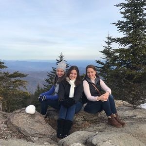 Meet your Posher, Carla